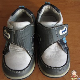 Демисезонные кожаные туфельки на мальчика 21 р