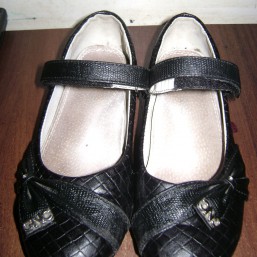 Туфли 33 размер(20,5см) . Для девочки.