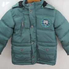 Куртка на 6 лет (на рост 122 см) есть реальные замеры