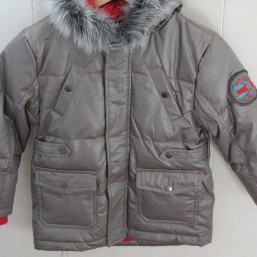 Куртка пуховая на 5 лет