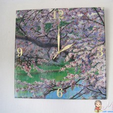 Часы ручной работы "Цветущая сакура"