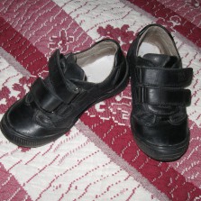 кожан. обувь на мальчика 27-30р