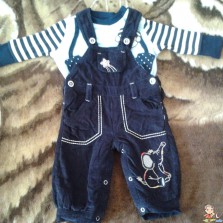 Вельветовый комбинезон с ковточкой