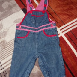 Джинсовый комбинезон Gap