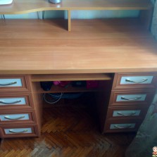 Письменный стол