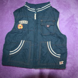 Жилетка на мальчика