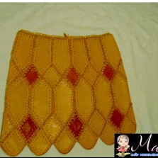 Юбка из кусочков кожи