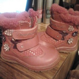 Зимние ботиночки на девочку р. 23