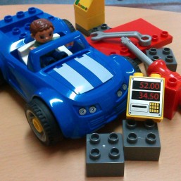 лего дупло заправочная станция