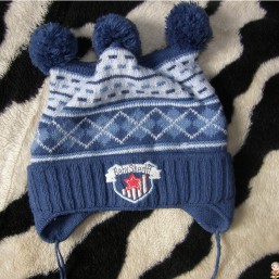 шапка на холодную осень и весну