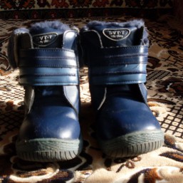 Сапоги (ботинки) зимние утеплённые 27 размер