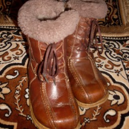 Дёшево! Сапоги (ботинки) кожаные зимние на цигейке 29 размер