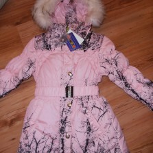Новые пальто на девочку Dаnilа 6 - 9 лет. с подстежкой на овчинке.