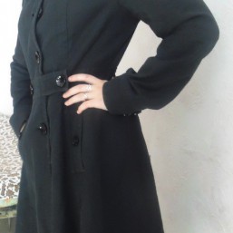 Продаю 2 женских плаща