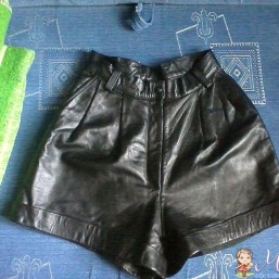 Кожаные шорты