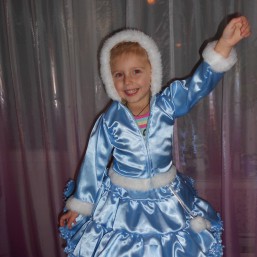 Костюмчик стильной Снегурочки. Прокат