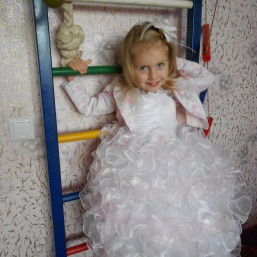 Платьице для Вашей Королевы. Прокат