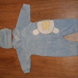 Комбинезон с шапочкой