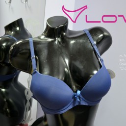 Бюстгальтер. Бесшовная спинка.