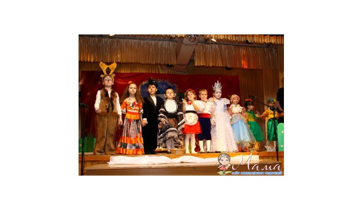 19 декабря 2013 года, к Дню Святого Николая,  наши юные артисты показали новый мюзикл «СНЕЖНАЯ КОРОЛЕВА».