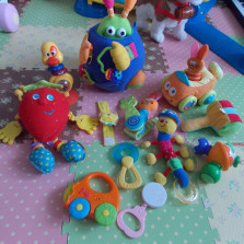 наши первые фирменные игрушки Tiny Love, chicco, canpol