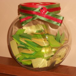 Продам банку с пожеланиями.