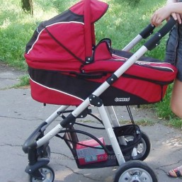 Коляска Coneco