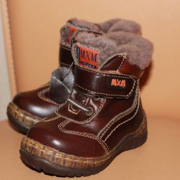 Новые зимние кожаные ботинки на цигейке