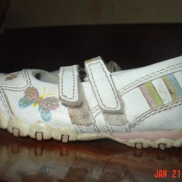 обувь для мальчика и для девочки