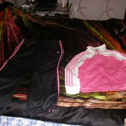 Спортивный костюм женский