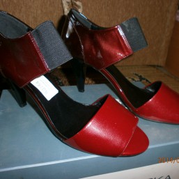 Босоножки женские BRASKA