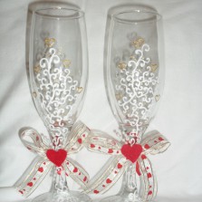 красивые бокалы с ручной росписью