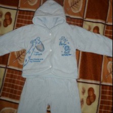 Деми костюмчик на 0-6 мес