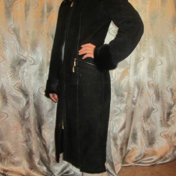 Продаем натуральную дубленку-класику в хорошем состоянии