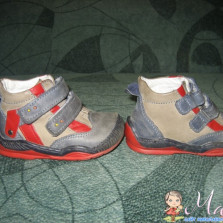 Демисезонные ботинки КОЖАНЫЕ !!!!