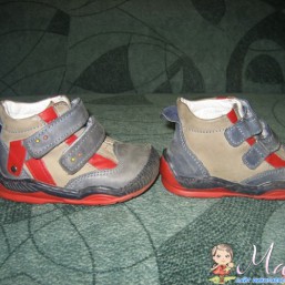 Демисезонные ботинки КОЖАНЫЕ !!!!