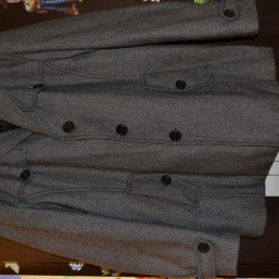 Демисезонное мужское пальто р. 48Срочно Шара Куртка