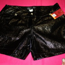 шортики лаковые 46р.