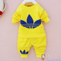 Много детских костюмов на любой вкус