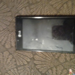 продаю срочн тел LG Optimus L7