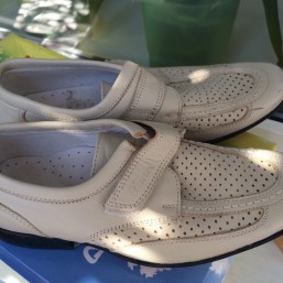 Туфли   28 р. кожа перфар. 18 см по стельке 