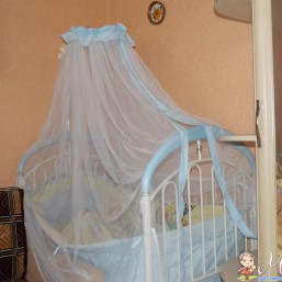 две кроватки