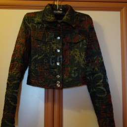 Продам курточку р. 38-40