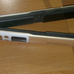 продам выпрямитель для волос Rowenta attitude