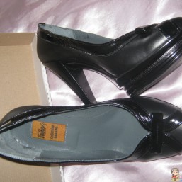 Туфли -кожа