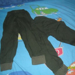 штанишки(подойдут для дома или детского сада)