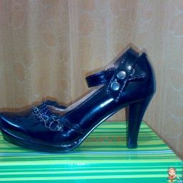 Новые черные туфли, размер 38