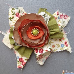 Брошь ручной работы 