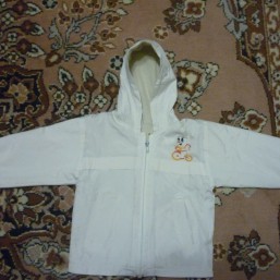 Куртка весенняя   на девочку
