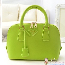 Яркая, стильная сумка Prada